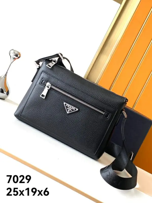 prada aaa homme mini sac a main s_117aa33